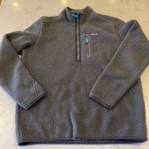 Patagonia fleece pull over. LARGE